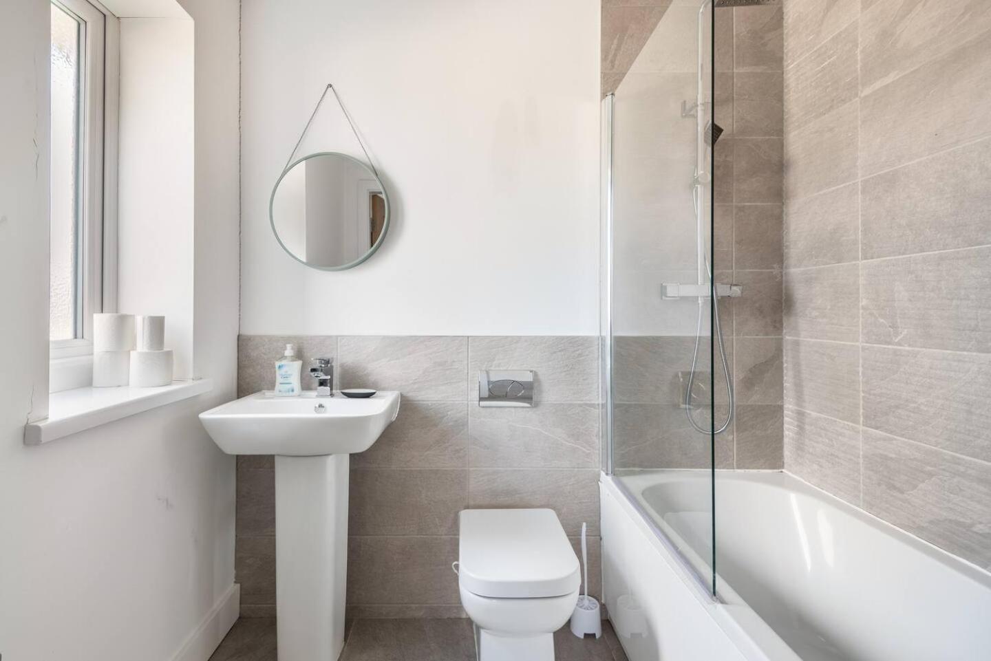 Appartement Luxurious 3-Bed Penthouse In Sheffield à Handsworth Extérieur photo
