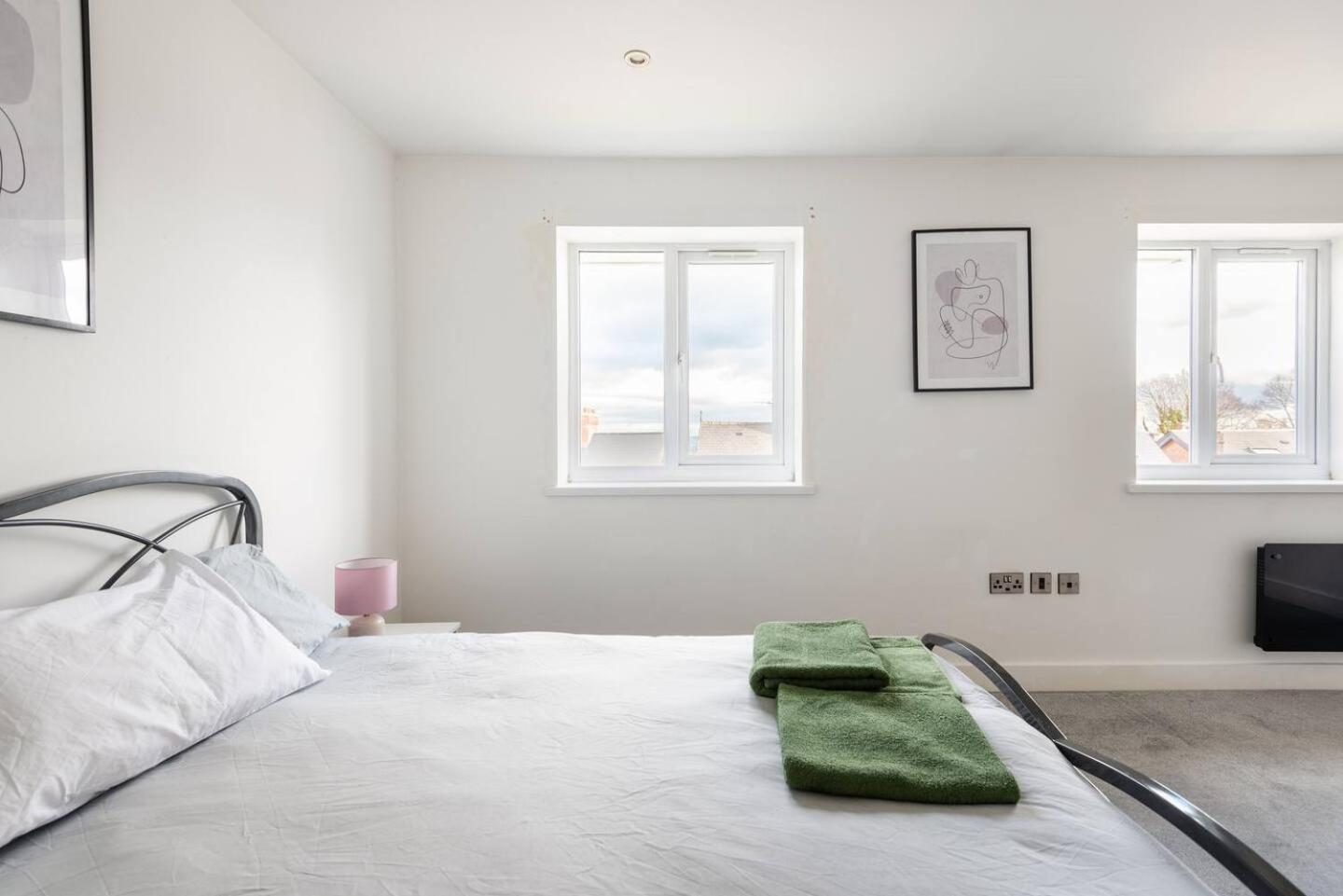 Appartement Luxurious 3-Bed Penthouse In Sheffield à Handsworth Extérieur photo