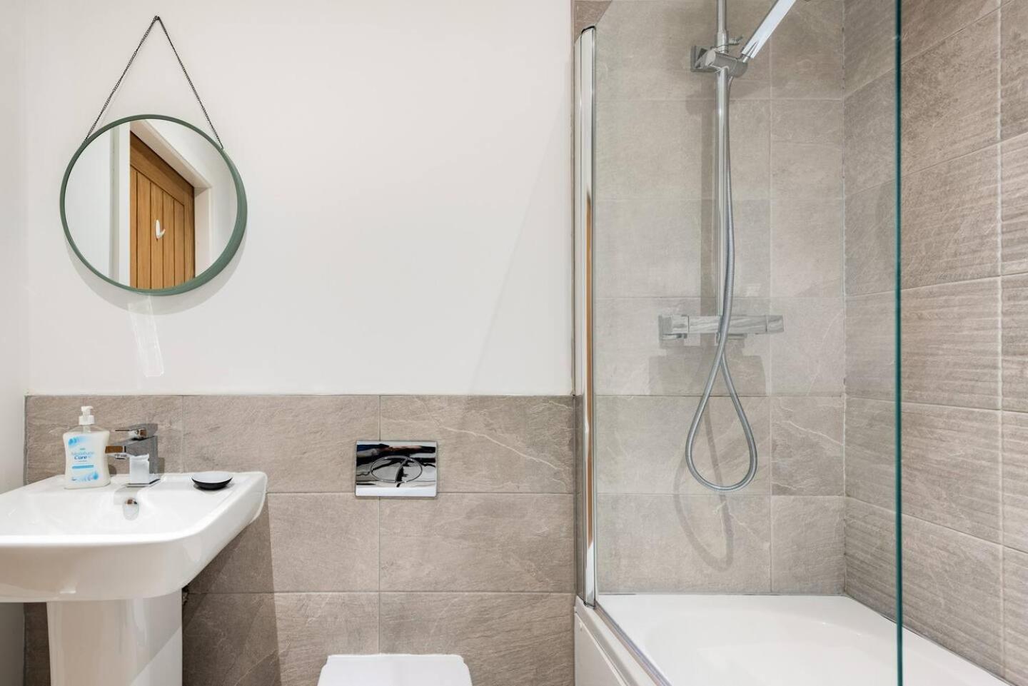 Appartement Luxurious 3-Bed Penthouse In Sheffield à Handsworth Extérieur photo