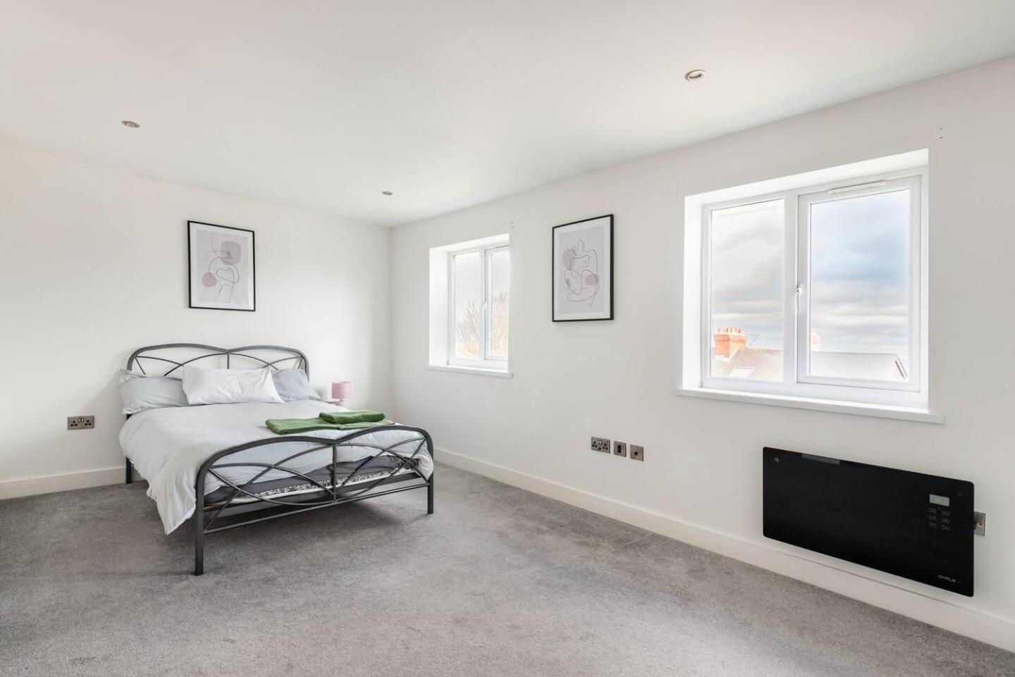 Appartement Luxurious 3-Bed Penthouse In Sheffield à Handsworth Extérieur photo